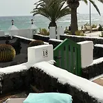 Casa Maca Sea View & Front Apartament Puerto del Carmen (Lanzarote)