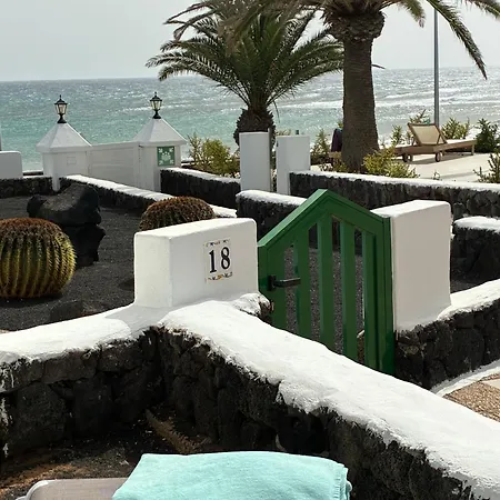 Casa Maca Sea View & Front Apartment Puerto del Carmen (Lanzarote)